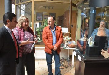 INAUGURAN EXPOSICIÓN DE PIEZAS DE CERÁMICA TIERRA SANTA