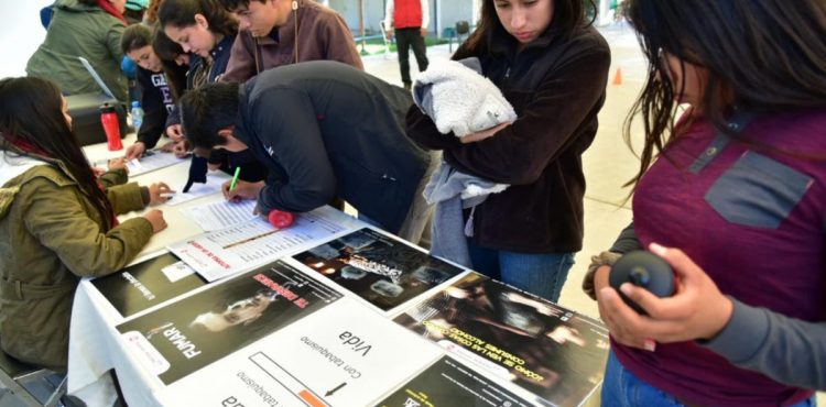 LLEVA INJUVENTUD APOYOS E INFORMACIÓN PREVENTIVA A ESTUDIANTES DEL CBTA 137 EN TEPECHITLÁN