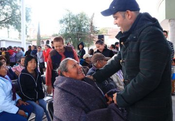 VUELVE ULISES MEJÍA HARO A COLONIAS Y COMUNIDADES CON FESTIVAL DE REYES Y NUEVOS COMPROMISOS