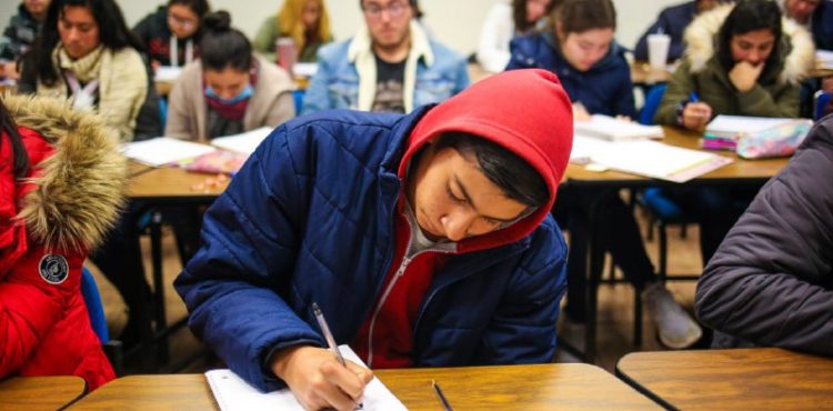 ABIERTA CONVOCATORIA A BECAS JÓVENES ESCRIBIENDO EL FUTURO DE EDUCACIÓN SUPERIOR