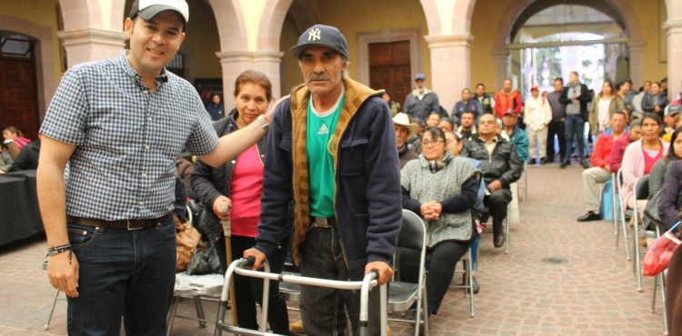 RESPONDEMOS CON HECHOS A PETICIONES CIUDADANAS EN AUDIENCIAS PÚBLICAS: ULISES MEJÍA HARO