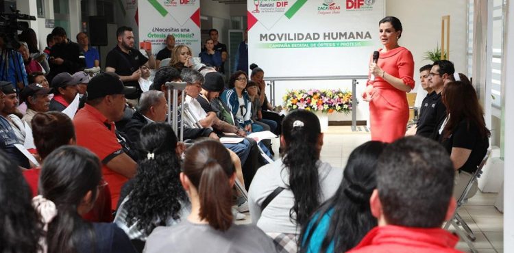 RECIBEN ZACATECANOS PRÓTESIS DEL PROGRAMA MOVILIDAD HUMANA DIF