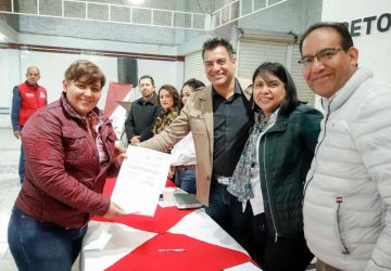 CONTINÚA GOBIERNO CON LA REGULARIZACIÓN DE VIVIENDAS EN LORETO