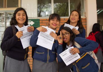 RECIBEN BECA “BENITO JUÁREZ” JÓVENES DE MIGUEL AUZA, VALPARAÍSO Y VILLA DE COS