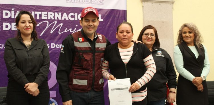 REFRENDA ULISES MEJÍA HARO TRABAJO COORDINADO PARA ABATIR BRECHAS DE DESIGUALDAD PARA LAS MUJERES