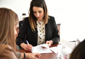 INJUVENTUD CONTINÚA CON ENTREGA ELECTRÓNICA DE BECAS DE TRANSPORTE Y A MADRES JÓVENES, PESE A CONTINGENCIA