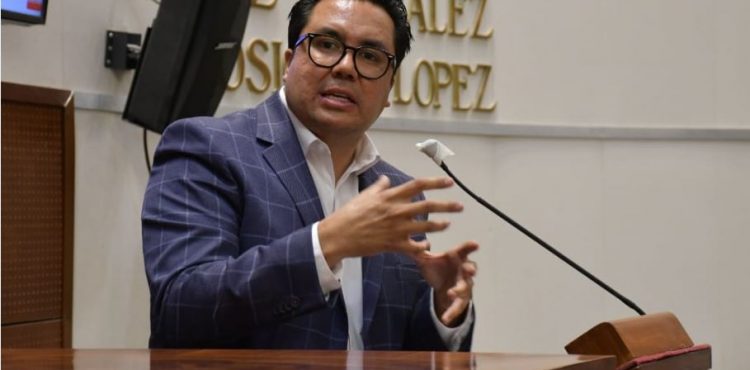 COMPLICIDAD Y CORRUPCIÓN EN FUGA DE REOS: DIPUTADO OMAR CARRERA