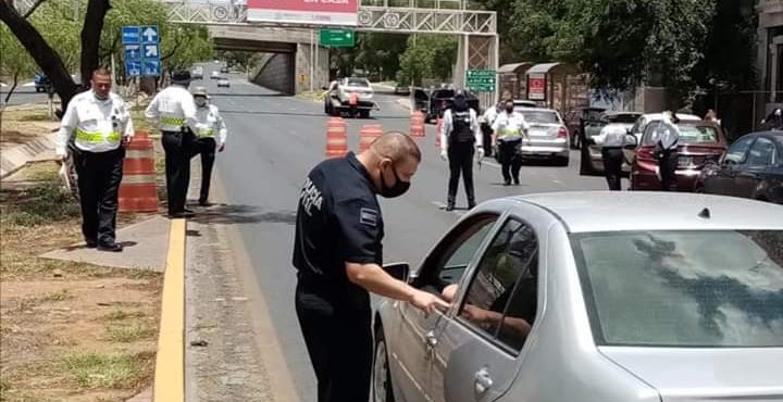 RETIENEN 143 VEHÍCULOS EN LA ZONA CONURBADA POR VIOLAR EL PROGRAMA HOY NO CIRCULA