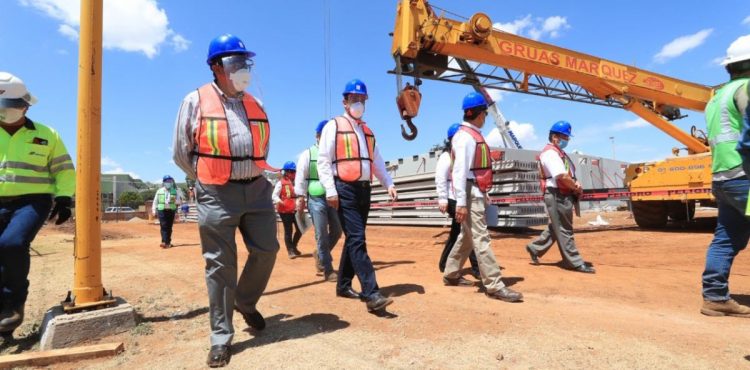 SUPERVISA GOBERNADOR TELLO CONSTRUCCIÓN DE MÓDULO DE HOSPITALIZACIÓN COVID-19 FRESNILLO