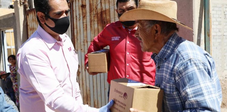 ENTREGA SEDIF PAQUETES DE HIGIENE A PERSONAS DE ESCASOS RECURSOS ENTREGA SEDIF PAQUETES DE HIGIENE A PERSONAS DE ESCASOS RECURSOS