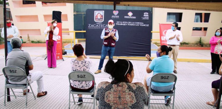 CONTINUAMOS CON LAS ENTREGAS DE APOYOS SOCIALES PARA ENFRENTAR LA PANDEMIA: ULISES MEJÍA HARO