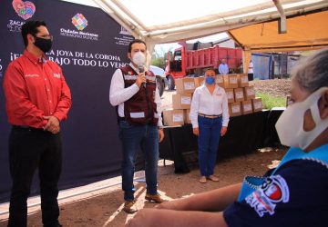 SUMANDO ESFUERZOS, ULISES MEJÍA HARO CONTINÚA CON ENTREGA DE APOYOS ALIMENTARIOS