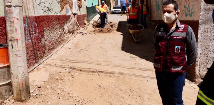 NO SE DETIENEN LOS TRABAJOS DE REHABILITACIÓN DE LAS CALLES DEL CENTRO HISTÓRICO: ULISES MEJÍA HARO