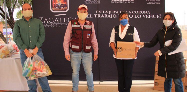 APOYO PERMANENTE AL PERSONAL DE SALUD EN LAS COMUNIDADES FRENTE AL COVID19: ULISES MEJÍA HARO APOYO PERMANENTE AL PERSONAL DE SALUD EN LAS COMUNIDADES FRENTE AL COVID19: ULISES MEJÍA HARO