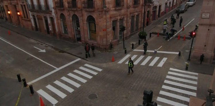 PERSONAL DE LA DPSV MEJORA SEÑALÉTICA DEL CENTRO HISTÓRICO