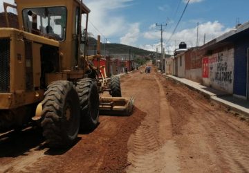 GOBIERNO DEL ESTADO DA MANTENIMIENTO A TRAMOS CARRETEROS DE DISTINTOS MUNICIPIOS