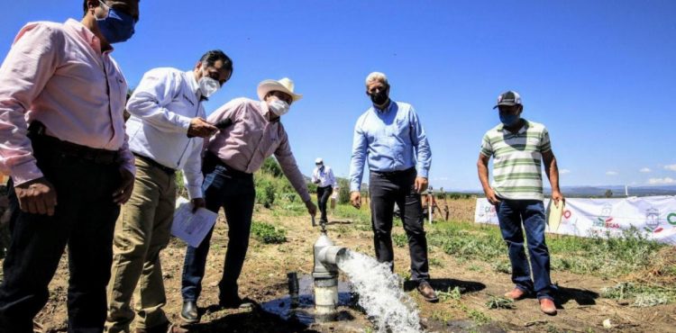 GOBIERNO DE TELLO Y CONAZA MODERNIZAN ZONAS DE RIEGO EN JEREZ