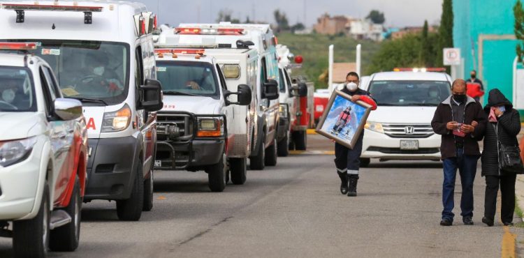 RINDEN HOMENAJE PÓSTUMO A BOMBERO ZACATECANO; ENTREGÓ 28 AÑOS DE SERVICIO A LA POBLACIÓN