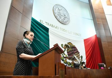 SUSANA RODRÍGUEZ MÁRQUEZ ATIENDE INICIATIVA DE LOS JÓVENES PARTICIPANTES DEL “SEGUNDO PARLAMENTO UNIVERSITARIO”.