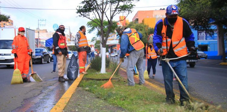 CON TRABAJO PERMANENTE, MEJORAMOS LAS PRINCIPALES VIALIDADES DE LA CAPITAL: ULISES MEJÍA HARO