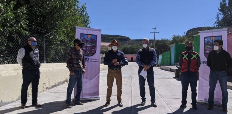 RECIBEN HABITANTES DE EL TAMBOR, EN JEREZ, OBRAS DEL 2X1