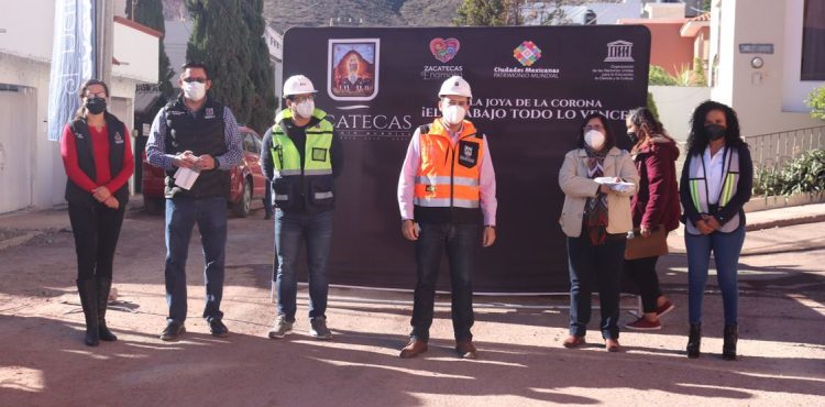 DA INICIO ALCALDÍA DE ZACATECAS A LA OBRA DE PAVIMENTACIÓN Y MEJORAMIENTO DE LA COLONIA MÉDICOS VETERINARIOS.