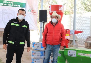 UNIENDO ESFUERZOS, ENTREGAMOS MÁS IMPLEMENTOS AGRÍCOLAS A LOS PRODUCTORES ZACATECANOS: ALCALDE ULISES MEJÍA HARO.