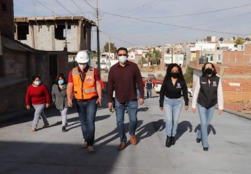 LLEVAMOS MEJORES SERVICIOS A LAS FAMILIAS DE PEÑAS DE LA VIRGEN: ALCALDE ULISES MEJÍA HARO.