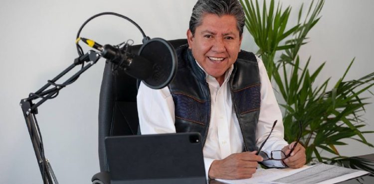 TIENE DAVID MONREAL ÁVILA ENCUENTRO VIRTUAL CON LOS ZACATECANOS