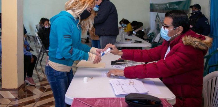 CON BECA “BENITO JUÁREZ” SE GARANTIZA PERMANENCIA  EN LA ESCUELA Y SE CONTRIBUYE AL BIENESTAR DE FAMILIAS: VERÓNICA DÍAZ ROBLES