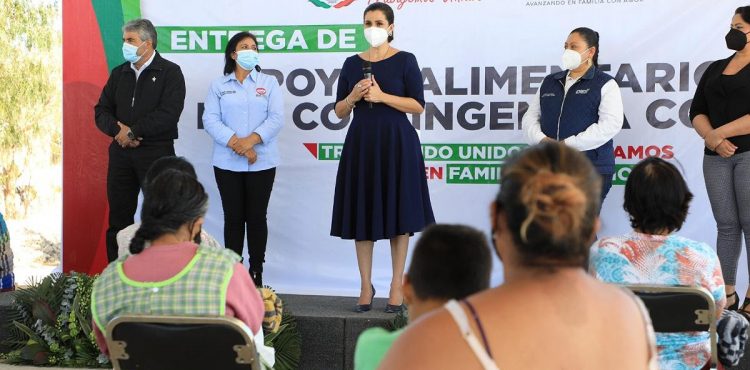 ENTREGA SEDIF APOYOS A FAMILIAS VULNERABLES DE VILLA DE COS