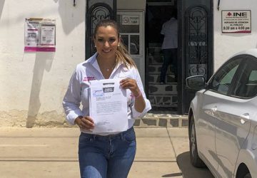 RETA LUPITA FLORES AL DEBATE A CANDIDATAS A LA DIPUTACIÓN FEDERAL