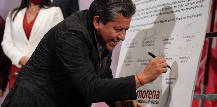 FIRMA DAVID MONREAL CARTA COMPROMISO CON LA CUARTA TRANSFORMACIÓN