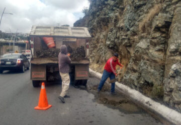 LIMPIAN Y DAN MANTENIMIENTO A PRINCIPALES VÍAS DE ZONA METROPOLITANA ZACATECAS-GUADALUPE