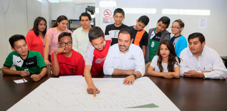 BECAS, APUESTA DEL GOBIERNO DE TELLO PARA EL DESARROLLO INTEGRAL DE ESTUDIANTES Y MADRES JÓVENES