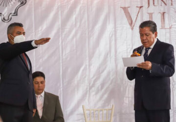 EL MANDATARIO ESTATAL TOMÓ LA PROTESTA DE LEY A ROGELIO GONZÁLEZ COMO PRESIDENTE MUNICIPAL DE VILLANUEVA