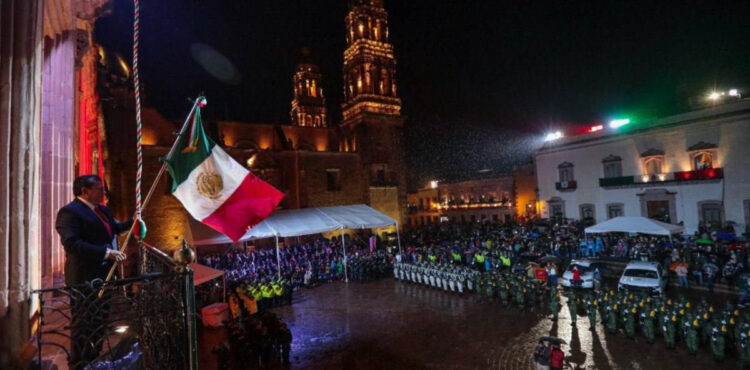 “¡VIVA ZACATECAS!, ¡VIVA MÉXICO!”, EMITE EL GOBERNADOR DAVID MONREAL EN LA CONMEMORACIÓN DEL GRITO DE INDEPENDENCIA