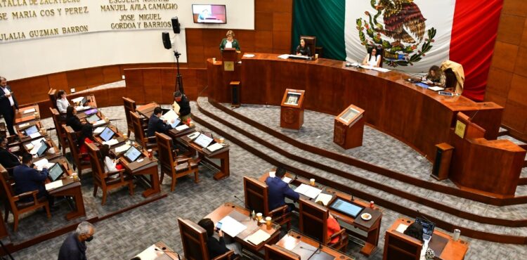 SE CONFORMAN LAS 30 COMISIONES QUE INTEGRAN LA LXIV LEGISLATURA