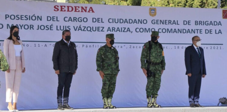 ATESTIGUA GOBERNADOR TOMA DE POSESIÓN Y PROTESTA NUEVO COMANDANTE DE LA XI ZONA MILITAR