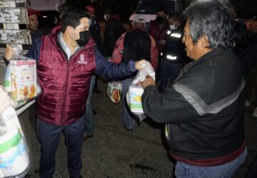 LLEVA ALCALDE JORGE MIRANDA APOYOS ALIMENTARIOS A LOS TRABAJADORES DEL SERVICIO  DE RECOLECCIÓN DE BASURA