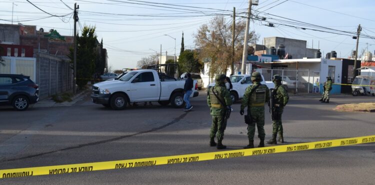 ATRANQUE ARMADO EN GUADALUPE, ASESINAN A MUJER POLICÍA