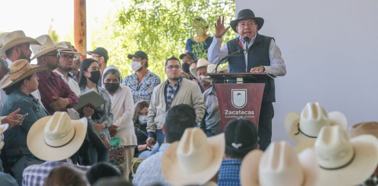 GOBERNADOR CONFIRMA SU DETERMINACIÓN DE CAPITALIZAR AL CAMPO Y PREPARARLO PARA UN BUEN CICLO AGRÍCOLA