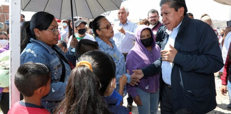 TRAS 20 AÑOS SIN AGUA POTABLE Y DRENAJE, LLEVARÁ GOBERNADOR LOS SERVICIOS BÁSICOS A LA COLONIA FILÓSOFOS DE LA CAPITAL ZACATECANA