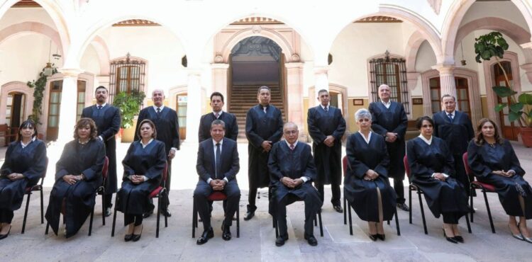 FIRMAN INICIATIVA DE LA NUEVA LEY ORGÁNICA DEL PODER JUDICIAL DEL ESTADO