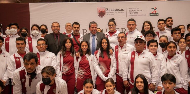 ABANDERA GOBERNADOR DELEGACIÓN DE DEPORTISTAS ZACATECANOS QUE ACUDEN A JUEGOS NACIONALES CONADE 2022