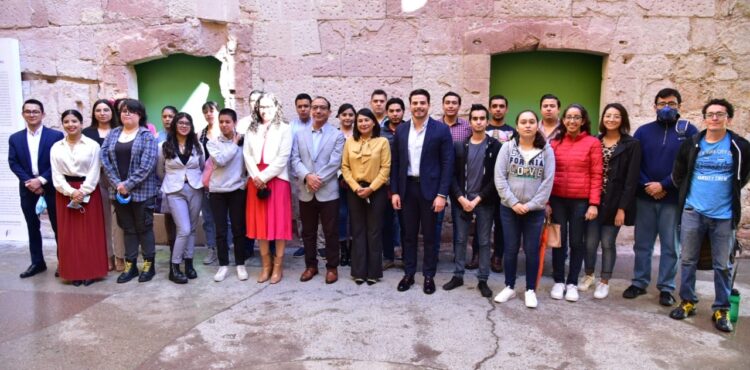 REALIZA GOBIERNO DE ZACATECAS CURSO DE ORATORIA PARA JÓVENES