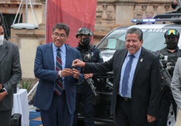 ENTREGA GOBERNADOR PATRULLAS Y EQUIPO EN FRESNILLO; DESTACA CONJUNCIÓN DE ESFUERZOS PARA FORTALECIMIENTO DE LA SEGURIDAD