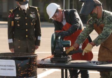 POR LA RECUPERACIÓN DE LA PAZ, GOBERNADOR ENCABEZA DESTRUCCIÓN DE MÁS DE 400 ARMAS Y MATERIAL BÉLICO