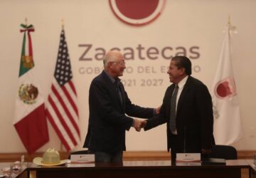 OFRECE EMBAJADOR KEN SALAZAR APOYO A ZACATECAS PARA LA ATRACCIÓN DE INVERSIONES Y SEGURIDAD