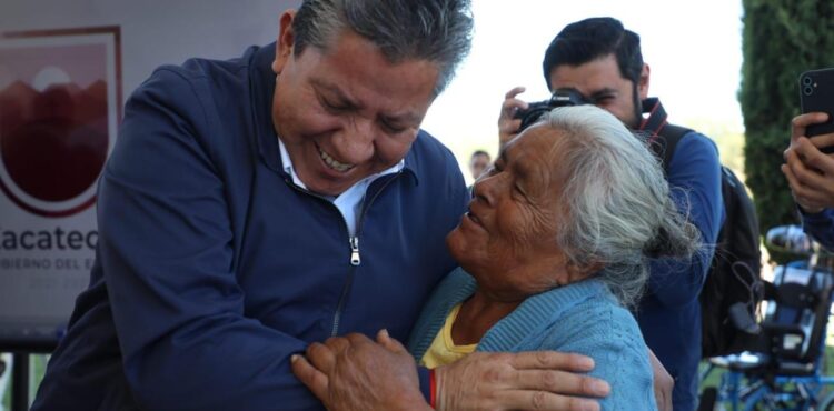 ATIENDE GOBERNADOR DEMANDAS PARA EL CAMPO, EDUCACIÓN, SALUD Y OBRA PÚBLICA DE TEPECHITLÁN